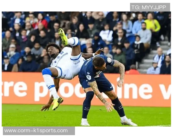 法国杯焦点!斯特拉斯堡残阵迎战9场不败敦刻尔克,主场能否守住晋级期望?比分猜测敲定 法国杯焦点!斯特拉斯堡残阵迎战9场不败敦刻尔克,主场能否守住晋级期望?比分猜测敲定